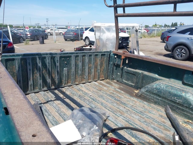 Продаж на аукціоні авто 2000 Chevrolet Silverado 1500 Ls, vin: 1GCEC14V3YE153656, номер лоту: 45086312