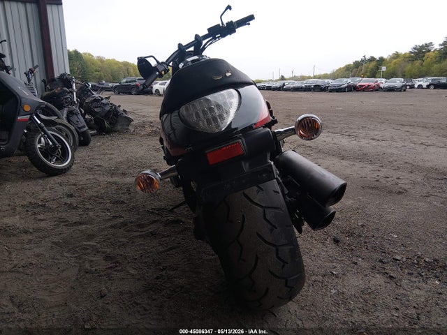JS1VY53A9K7100568 Suzuki VZR1800