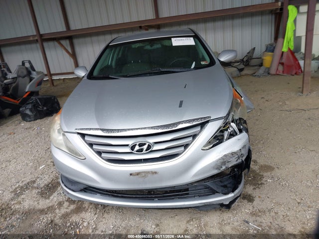2014 Hyundai Sonata Gls მანქანა იყიდება აუქციონზე, vin: 5NPEB4AC5EH879523, აუქციონის ნომერი: 45086353