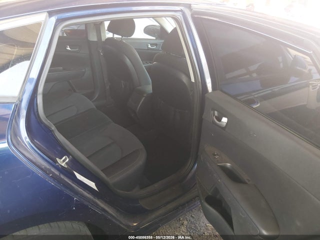 KIA Optima Lx 2018 5XXGT4L33JG192128 Image 8