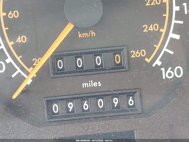 45086385 :رقم المزاد ، WDBFA66EXNF056883 vin ، 1992 Mercedes-benz 500 Sl مزاد بيع