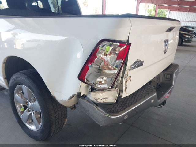 1C6RR6LG6FS522306 RAM 1500 Big Horn
