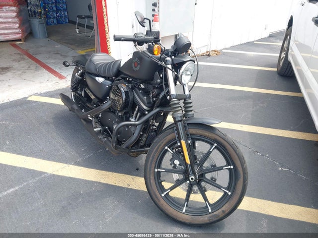 2022 1HD4LE210NB413347 main image