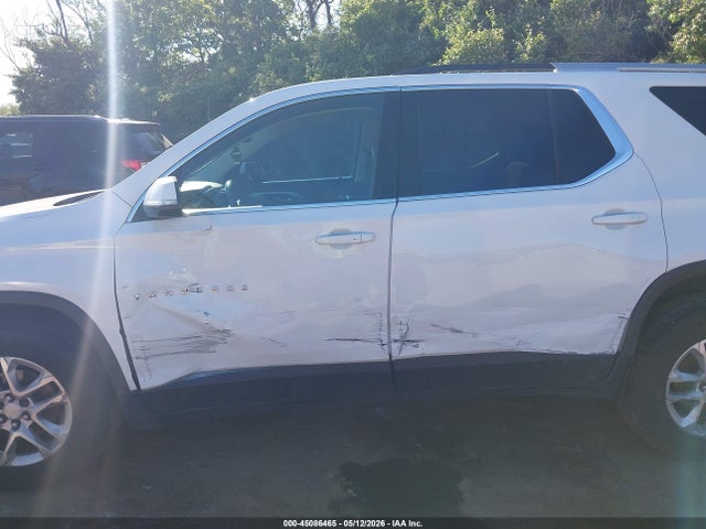 Продаж на аукціоні авто 2018 Chevrolet Traverse 1lt, vin: 1GNEVGKW0JJ231582, номер лоту: 45086465