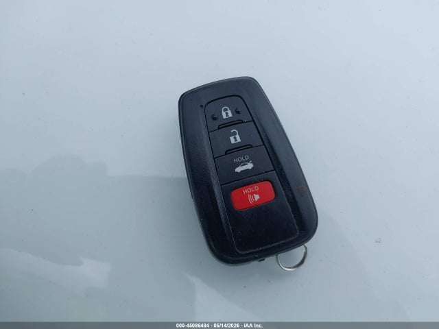 4T1B11HK4JU088235 Toyota CAMRY SE