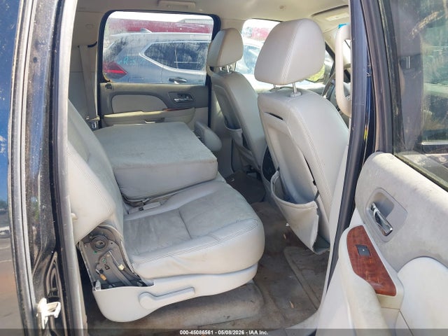 Aukcja sprzedaży 2008 Chevrolet Suburban 1500 Lt, vin: 1GNFC16018J143826, numer aukcji: 45086561