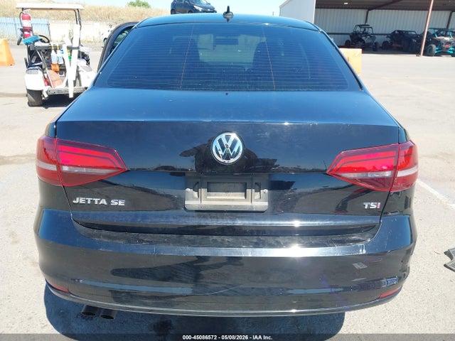 3VWDB7AJ8JM241604 Volkswagen Jetta 1.4t Se/1.4t Wolfsburg Edition