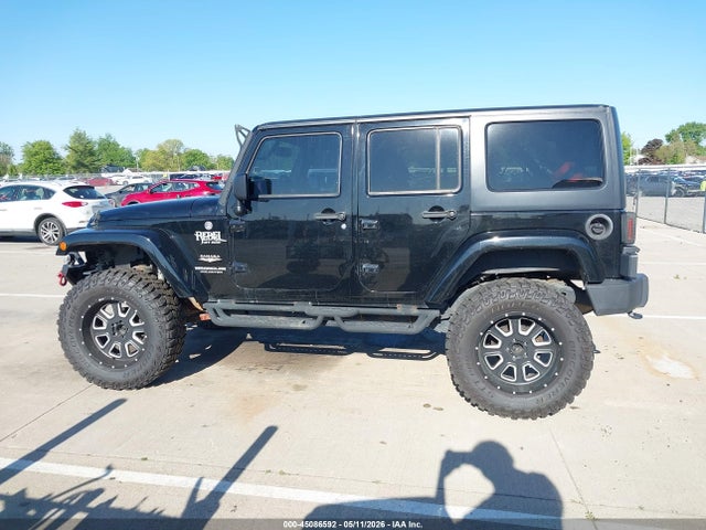 1C4BJWEG3FL618077 Jeep Wrangler Unlimited Sahara