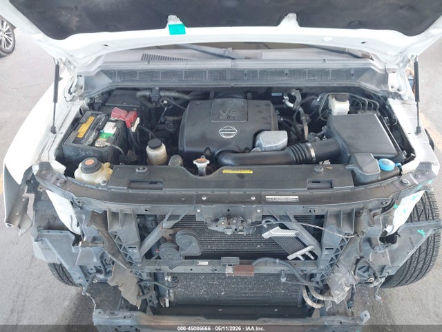 Nissan TITAN SV 2014 1N6AA0ED2EN512153 Image 10