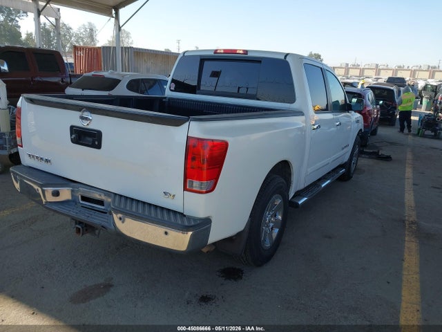 Nissan TITAN SV 2014 1N6AA0ED2EN512153 Image 4