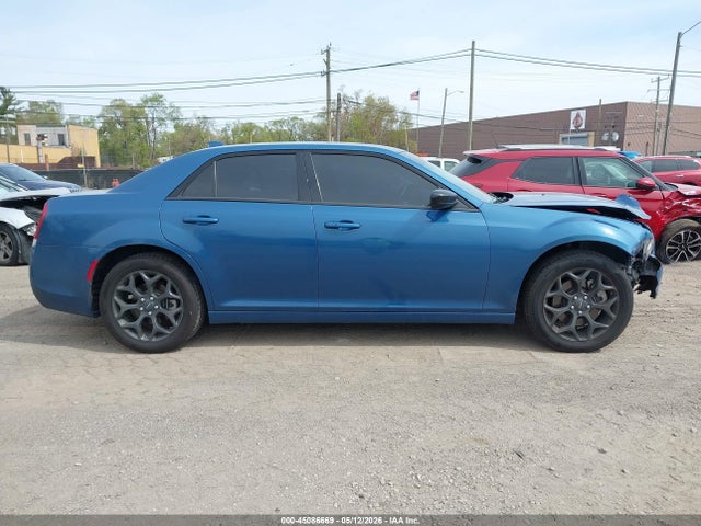2022 Chrysler 300 Touring Awd მანქანა იყიდება აუქციონზე, vin: 2C3CCARG7NH159003, აუქციონის ნომერი: 45086669