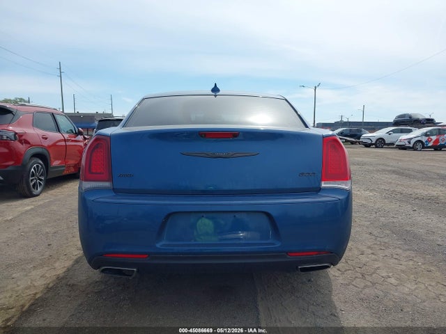 2022 Chrysler 300 Touring Awd მანქანა იყიდება აუქციონზე, vin: 2C3CCARG7NH159003, აუქციონის ნომერი: 45086669