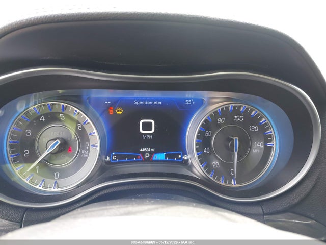 2022 Chrysler 300 Touring Awd მანქანა იყიდება აუქციონზე, vin: 2C3CCARG7NH159003, აუქციონის ნომერი: 45086669