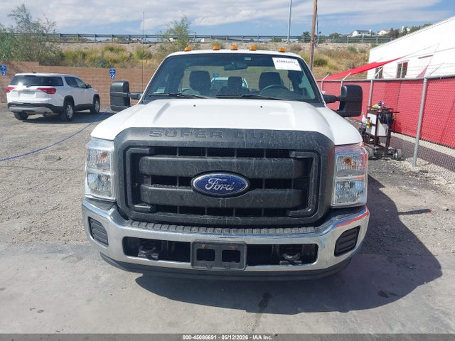 Ford F-350 Chassis Xl 2016 1FDRF3G62GEC86668 Image 17