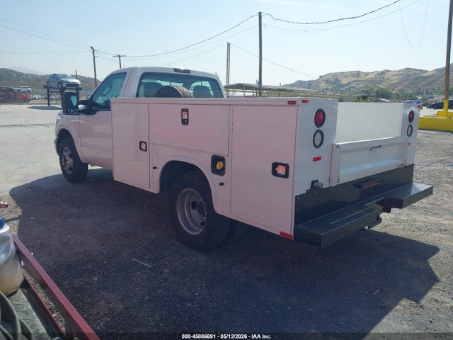 Ford F-350 Chassis Xl 2016 1FDRF3G62GEC86668 Image 3