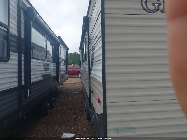 Cherokee Grey Wolf 2015 4X4TCKE28FK029781 Image 3