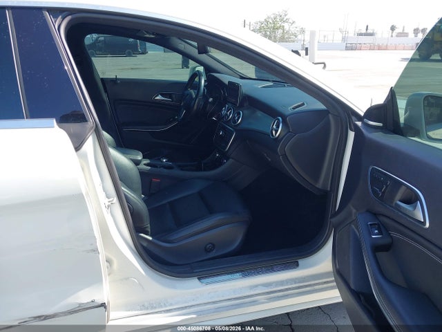 WDDSJ4GB7EN106806 Mercedes-Benz CLA 250 4MATIC