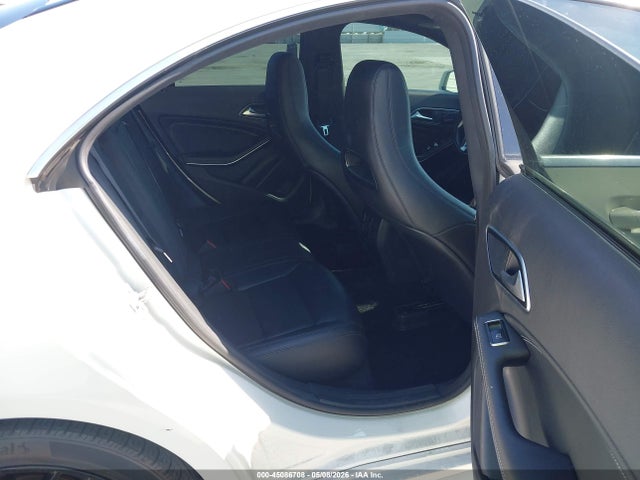 WDDSJ4GB7EN106806 Mercedes-Benz CLA 250 4MATIC