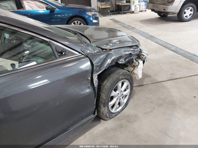 45086750 :رقم المزاد ، 4T1BF3EK5BU203654 vin ، 2011 Toyota Camry Le مزاد بيع