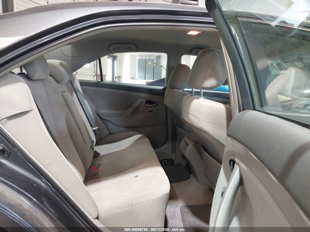45086750 :رقم المزاد ، 4T1BF3EK5BU203654 vin ، 2011 Toyota Camry Le مزاد بيع