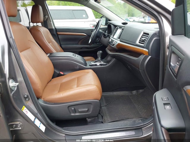 2018 Toyota Highlander Hybrid Limited მანქანა იყიდება აუქციონზე, vin: 5TDDGRFH9JS045290, აუქციონის ნომერი: 45086763