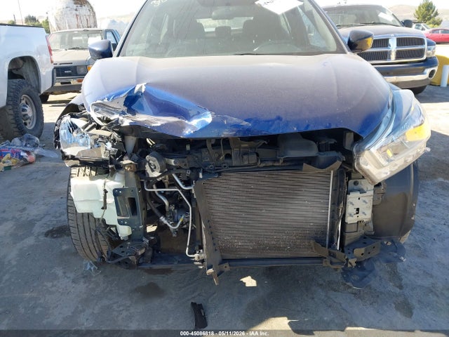 3N1CP5CU5JL523641 Nissan KICKS SV