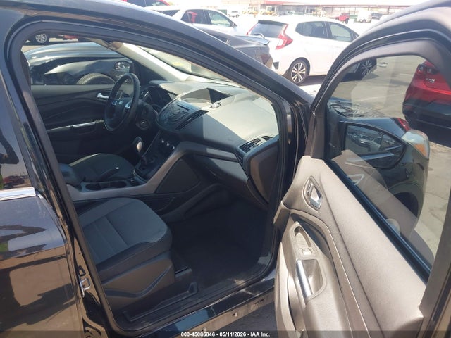 45086846 :رقم المزاد ، 1FMCU0GX2EUD64601 vin ، 2014 Ford Escape Se مزاد بيع