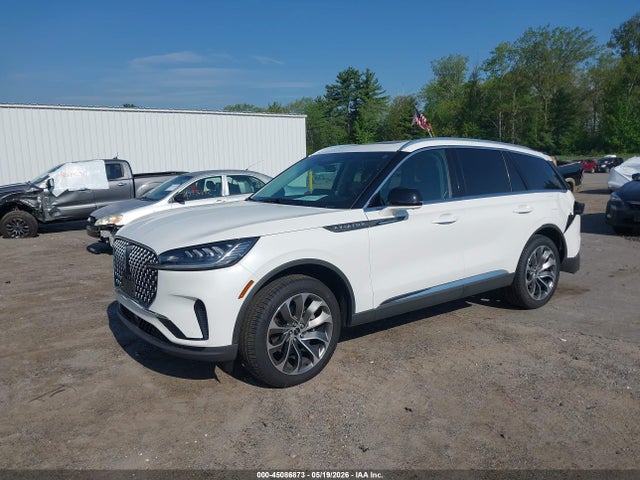 Lincoln Aviator Premiere 2025 5LM5J6XC1SGL33526 Image 2