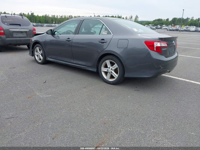 45086897 :رقم المزاد ، 4T1BF1FK0CU138572 vin ، 2012 Toyota Camry Se مزاد بيع