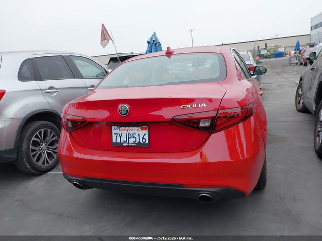45086906 :رقم المزاد ، ZARFAECN2H7540258 vin ، 2017 Alfa Romeo Giulia Ti Rwd مزاد بيع