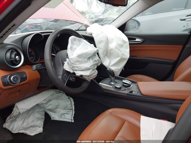 45086906 :رقم المزاد ، ZARFAECN2H7540258 vin ، 2017 Alfa Romeo Giulia Ti Rwd مزاد بيع