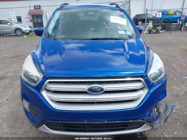 45086933 :رقم المزاد ، 1FMCU9GD5JUA73840 vin ، 2018 Ford Escape Se مزاد بيع