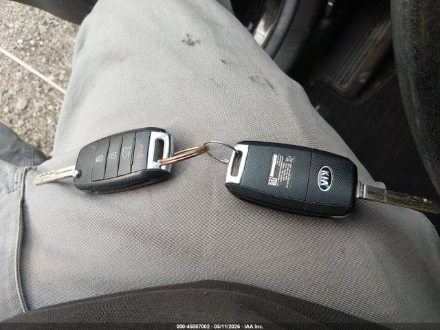 Продаж на аукціоні авто 2016 Kia Soul, vin: KNDJN2A24G7835442, номер лоту: 45087002