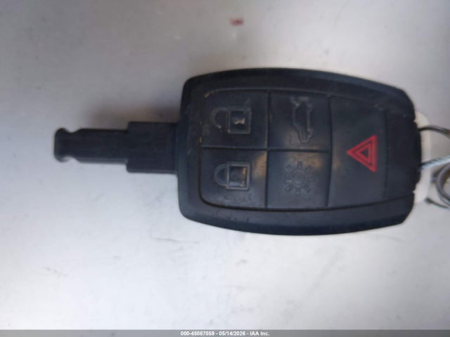 Продажа на аукционе авто 2012 Volvo C70 T5/t5 Platinum/t5 Premier Plus, vin: YV1672MC4CJ131589, номер лота: 45087059