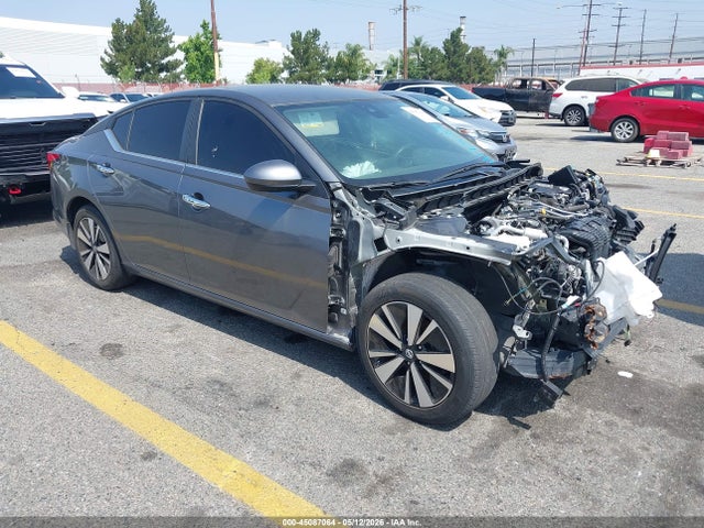 Nissan Altima Sv Fwd 2022 1N4BL4DV2NN413745 main image