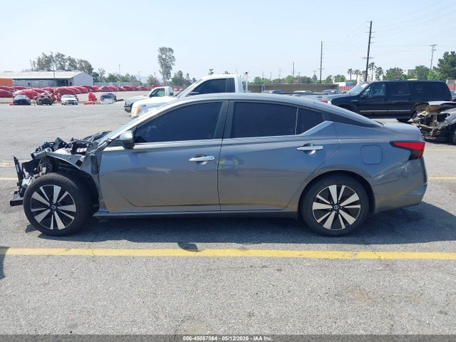 1N4BL4DV2NN413745 Nissan Altima Sv Fwd