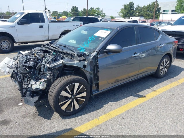 1N4BL4DV2NN413745 Nissan Altima Sv Fwd