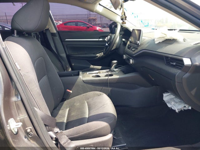 1N4BL4DV2NN413745 Nissan Altima Sv Fwd