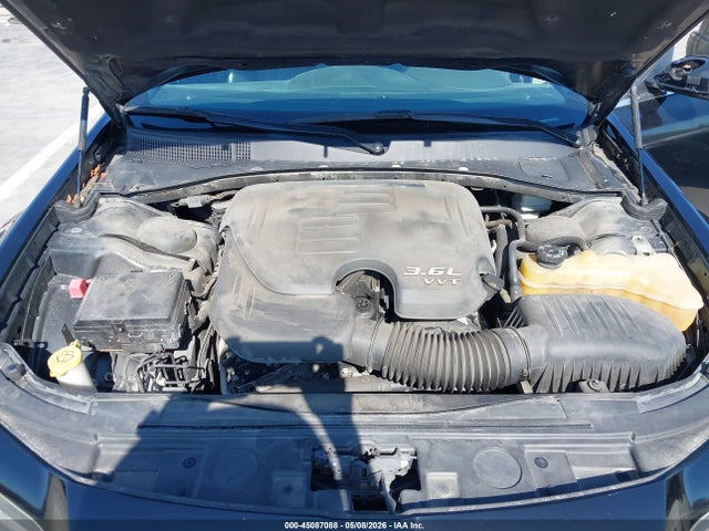 2014 Chrysler 300 300s მანქანა იყიდება აუქციონზე, vin: 2C3CCABG2EH118482, აუქციონის ნომერი: 45087088