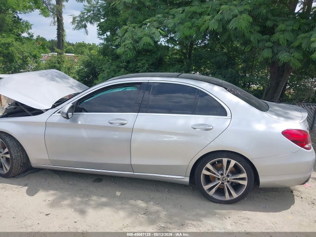 45087125 :رقم المزاد ، 55SWF4JB2JU258411 vin ، 2018 Mercedes-benz C 300 مزاد بيع
