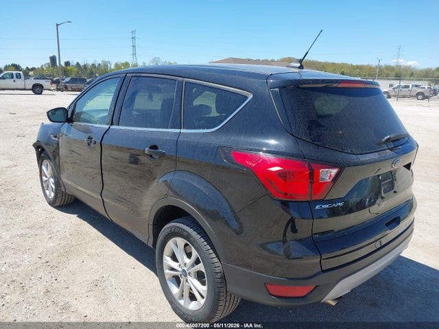 45087200 :رقم المزاد ، 1FMCU9GD2KUC24795 vin ، 2019 Ford Escape Se مزاد بيع