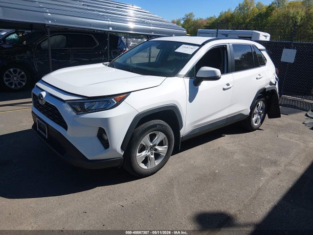 45087307 :رقم المزاد ، 2T3P1RFV5MW199681 vin ، 2021 Toyota Rav4 Xle مزاد بيع