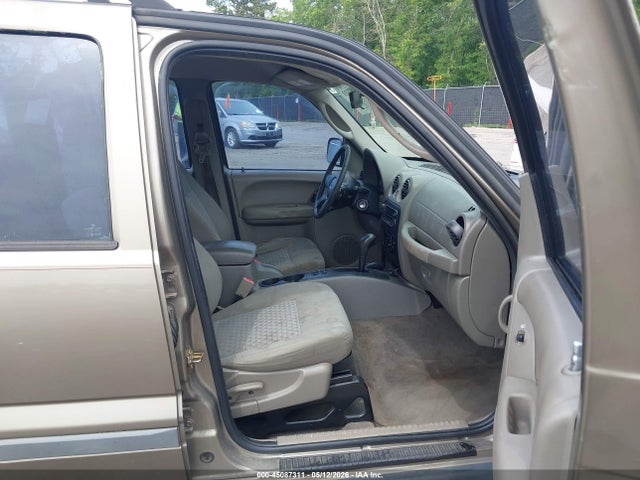 45087311 :رقم المزاد ، 1J4GL48K95W665819 vin ، 2005 Jeep Liberty Sport مزاد بيع
