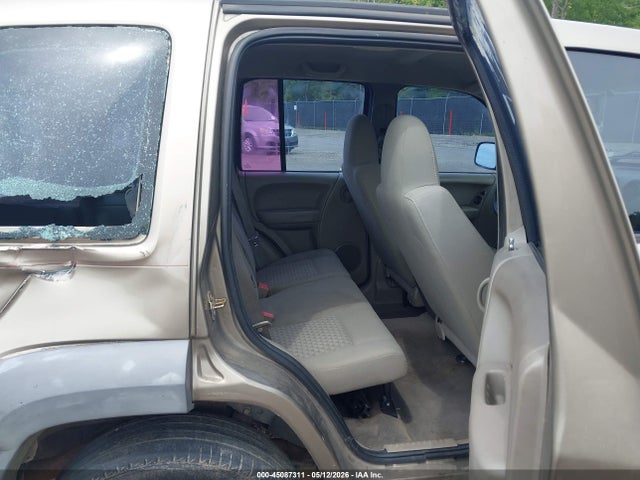 45087311 :رقم المزاد ، 1J4GL48K95W665819 vin ، 2005 Jeep Liberty Sport مزاد بيع