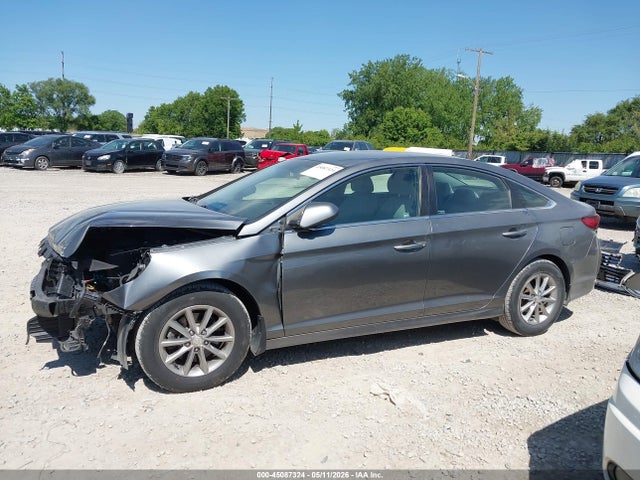 Продажа на аукционе авто 2018 Hyundai Sonata Se, vin: 5NPE24AF6JH713497, номер лота: 45087324