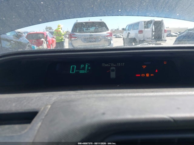 45087375 :رقم المزاد ، JTDKDTB35D1535153 vin ، 2013 Toyota Prius C One مزاد بيع