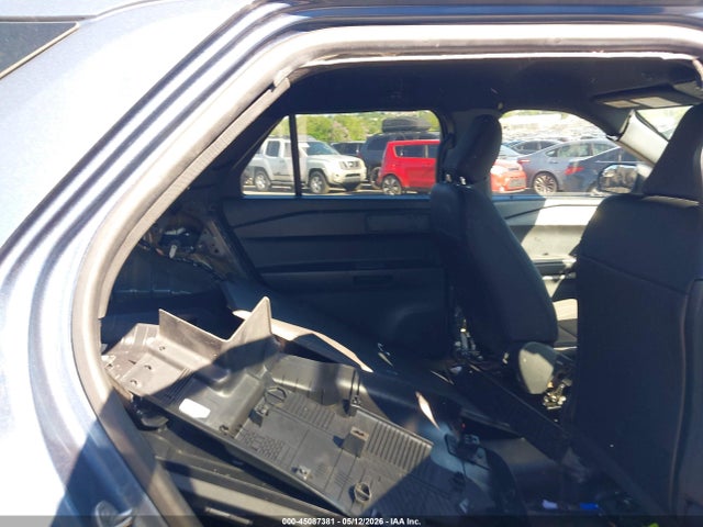 Ford Police Interceptor Utility 2022 1FM5K8AB1NGC19638 Image 8