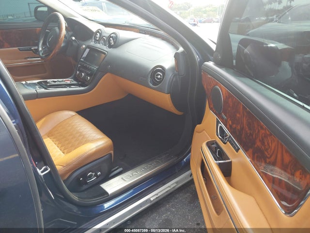 2018 Jaguar Xj Xjl Portfolio მანქანა იყიდება აუქციონზე, vin: SAJWA2G74J8W13622, აუქციონის ნომერი: 45087399