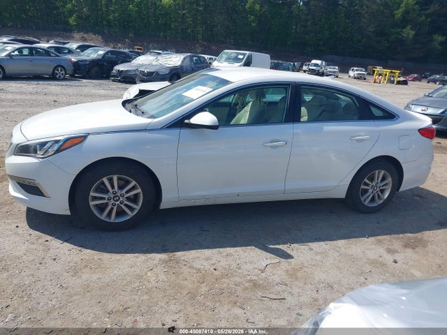Hyundai SONATA SE 2015 5NPE24AF9FH211509 Image 14