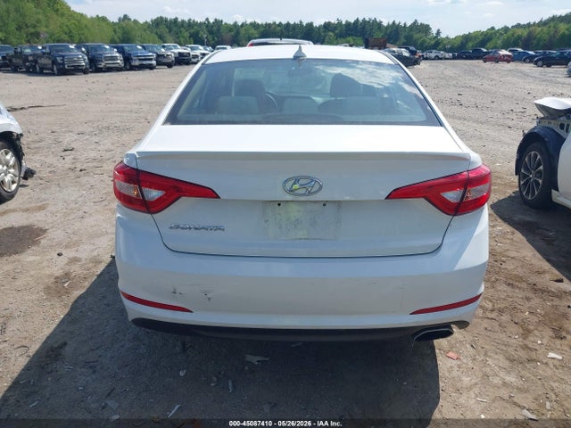 Hyundai SONATA SE 2015 5NPE24AF9FH211509 Image 16